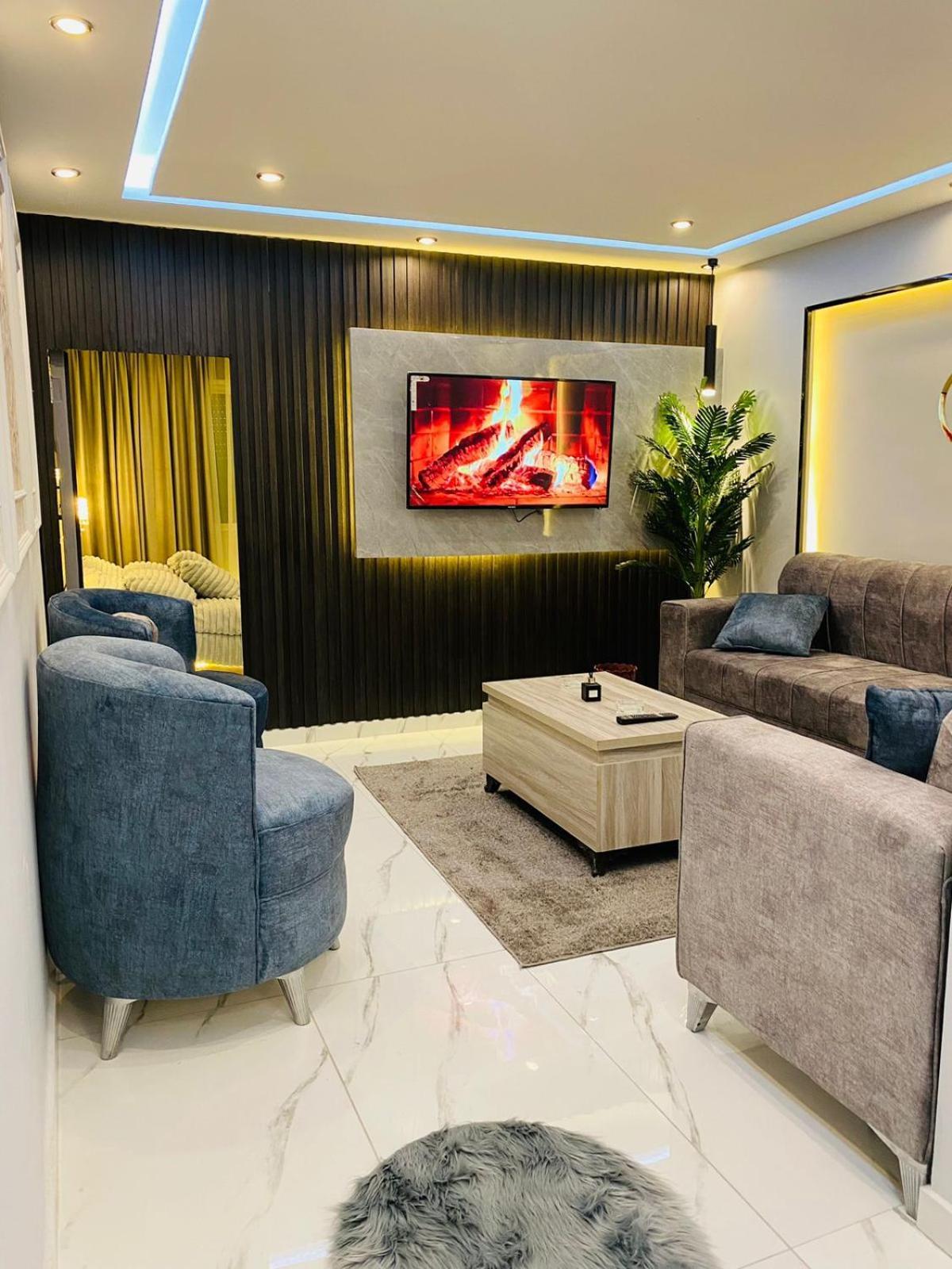 דירות אז זרקא Al Seoudi Furnished Units חדר תמונה