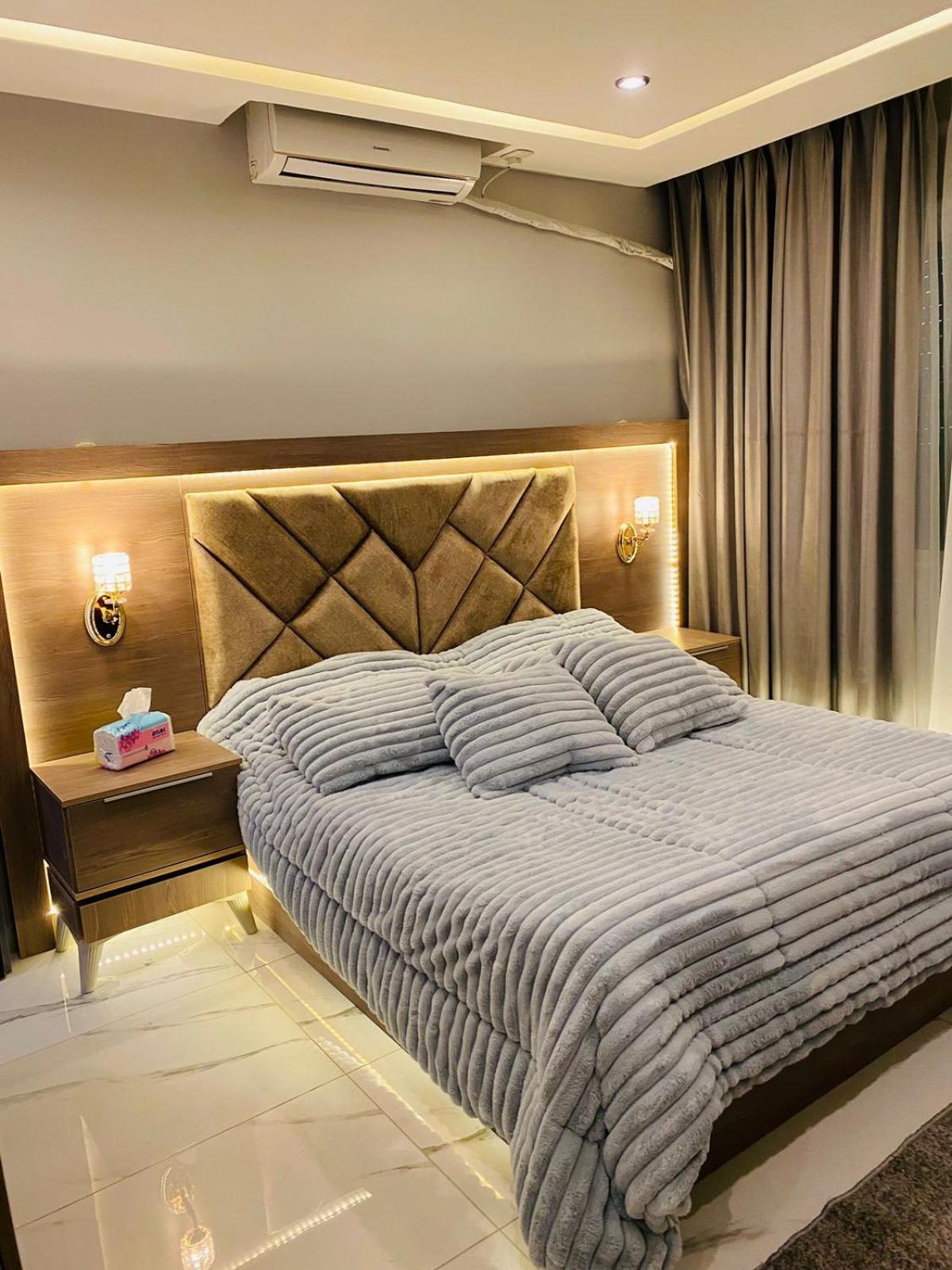 דירות אז זרקא Al Seoudi Furnished Units חדר תמונה