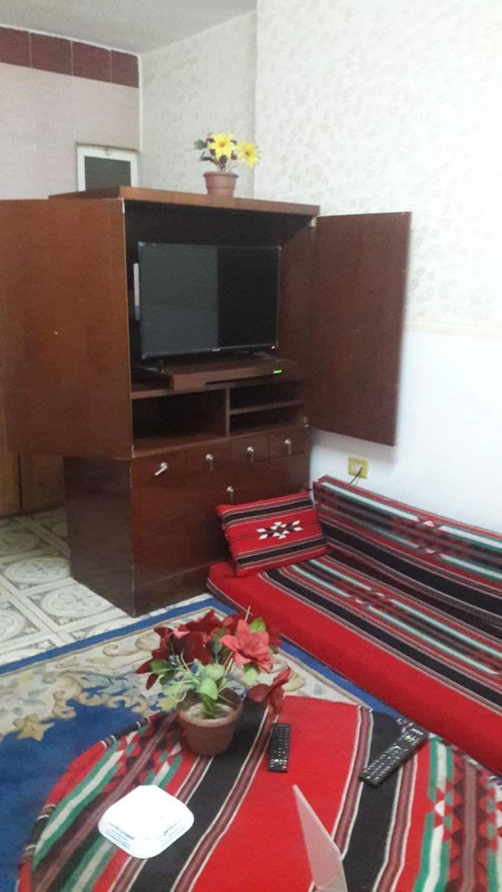 דירות אז זרקא Al Seoudi Furnished Units מראה חיצוני תמונה