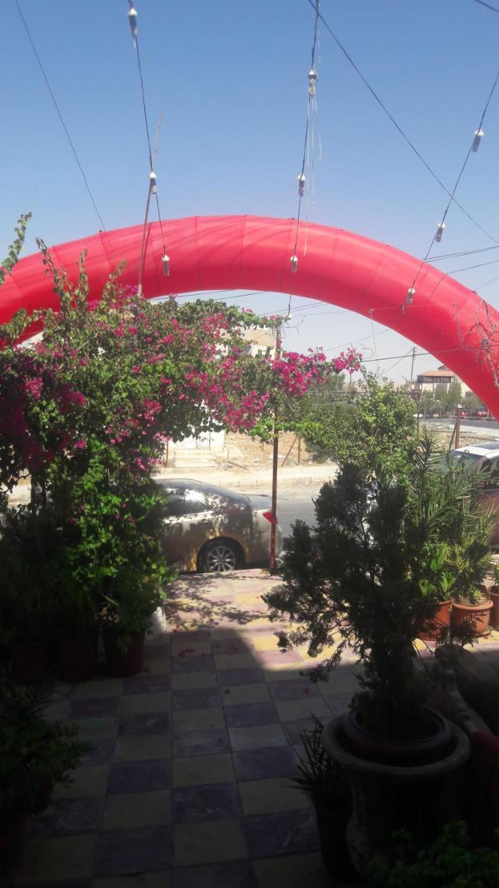 דירות אז זרקא Al Seoudi Furnished Units מראה חיצוני תמונה